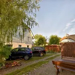 Familiaeres- Charmantes In By Interhome