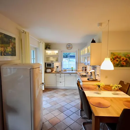 Familiaeres- Charmantes In By Interhome *